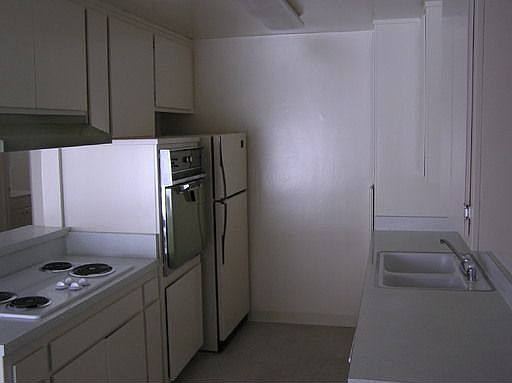 3rd image of 3398 Armada Dr APT 1