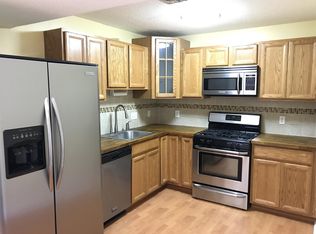 9 Blackstone Dr APT 75, Nashua, NH 03063