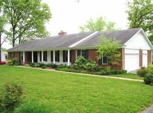 12350 Eckelmann Ln, Saint Louis, MO 63131