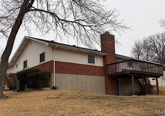 3rd image of 449 Brass Lamp Dr