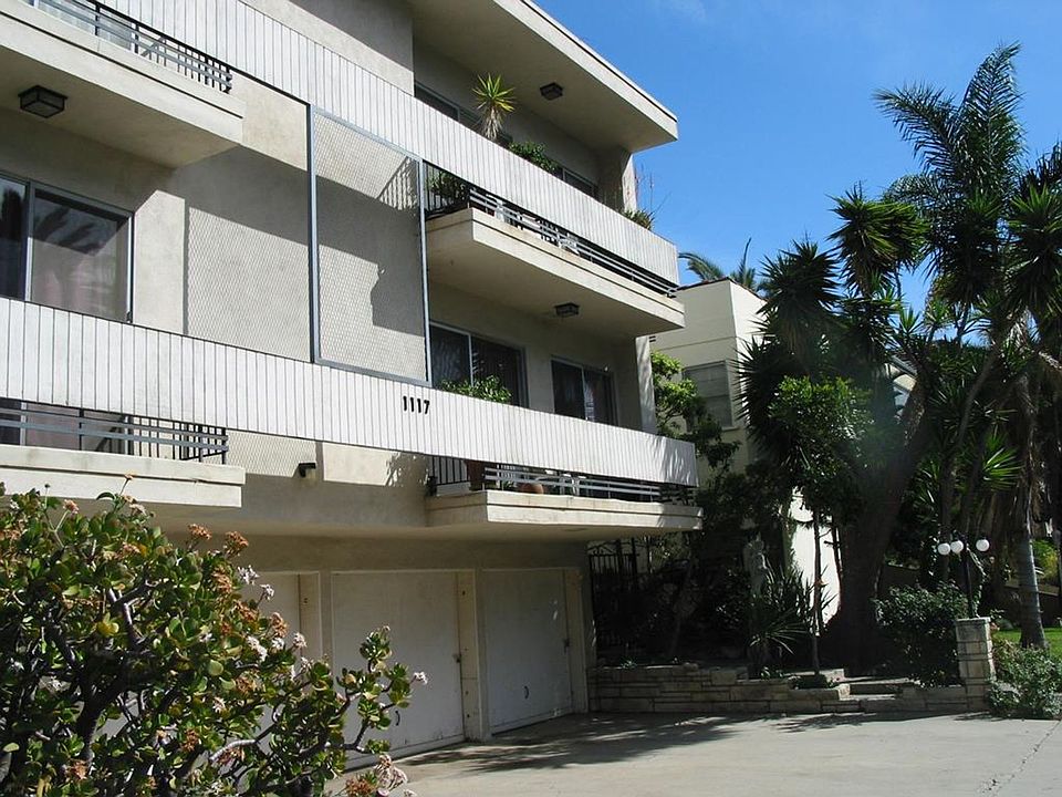 1st image of 1117 12th St APT 8