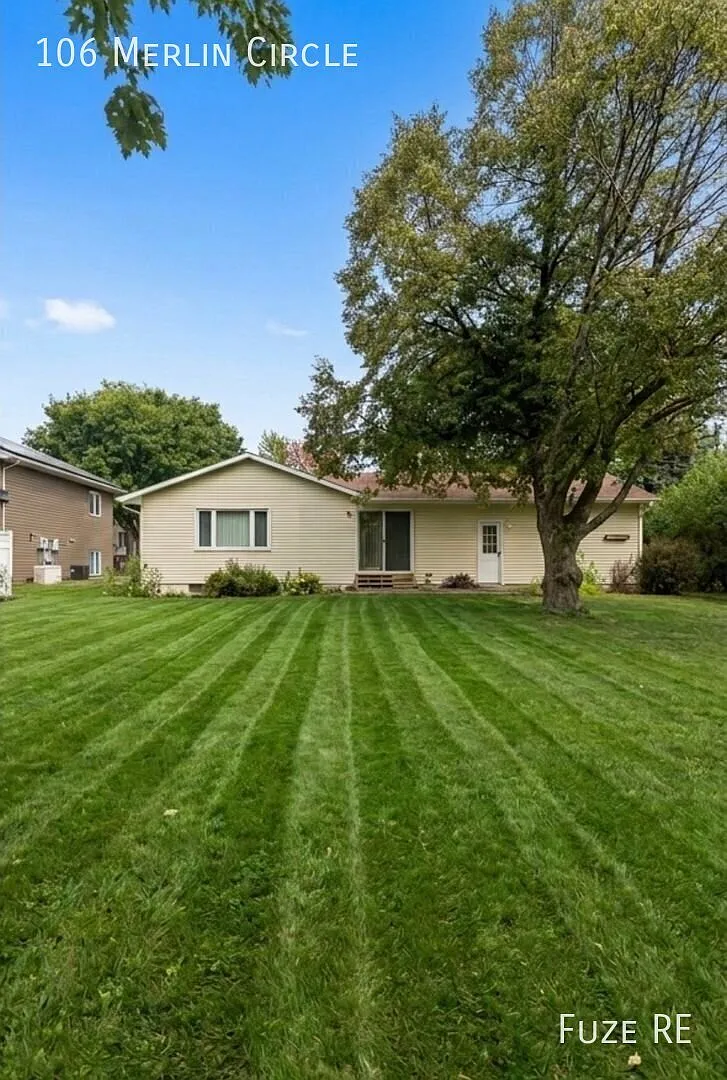 3 Bed 1.5 Bath Home For Rent in Mankato, MN! — Photo 2