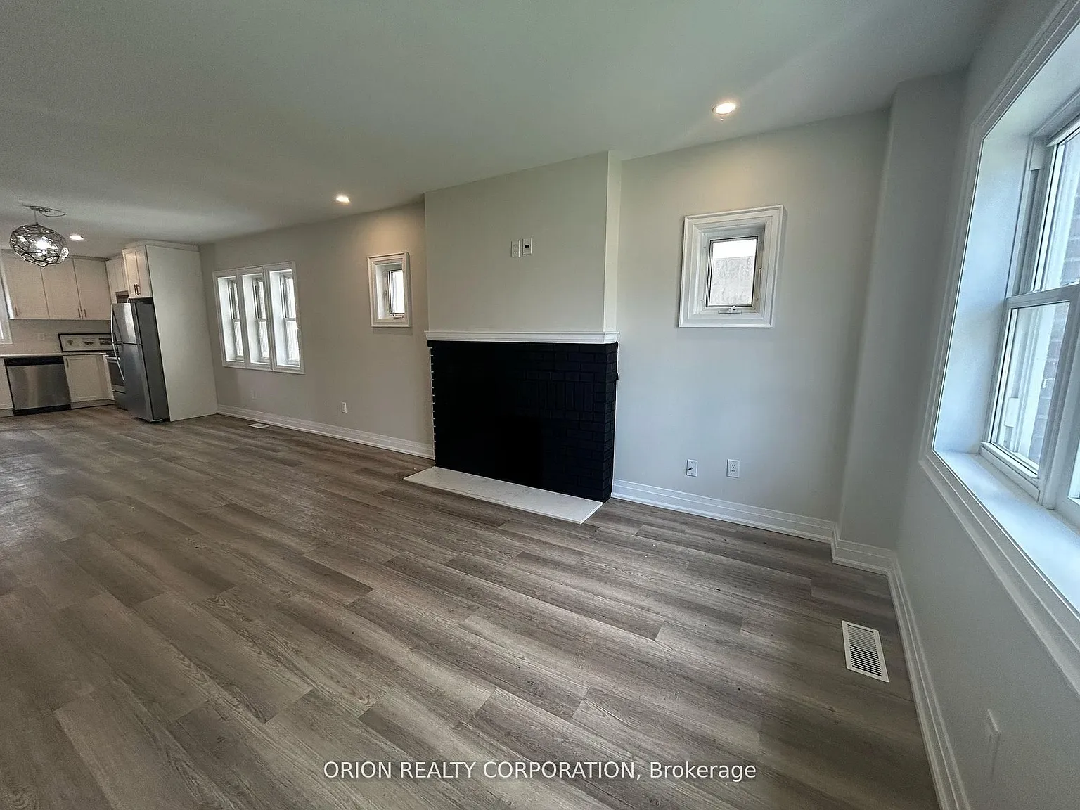 3 bed, $4,400 — Photo 4