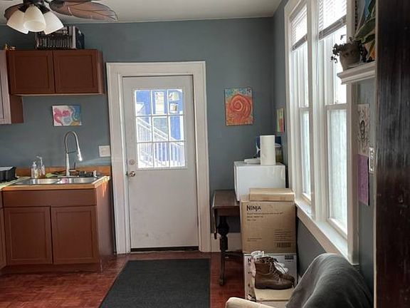 3rd image of 4806 Aldrich Ave N #2