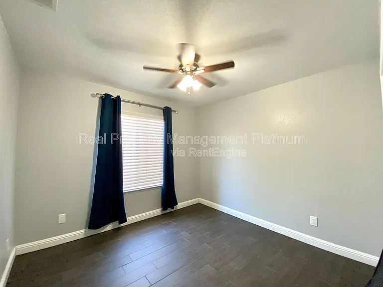 6509 N Vista Ave — Photo 11