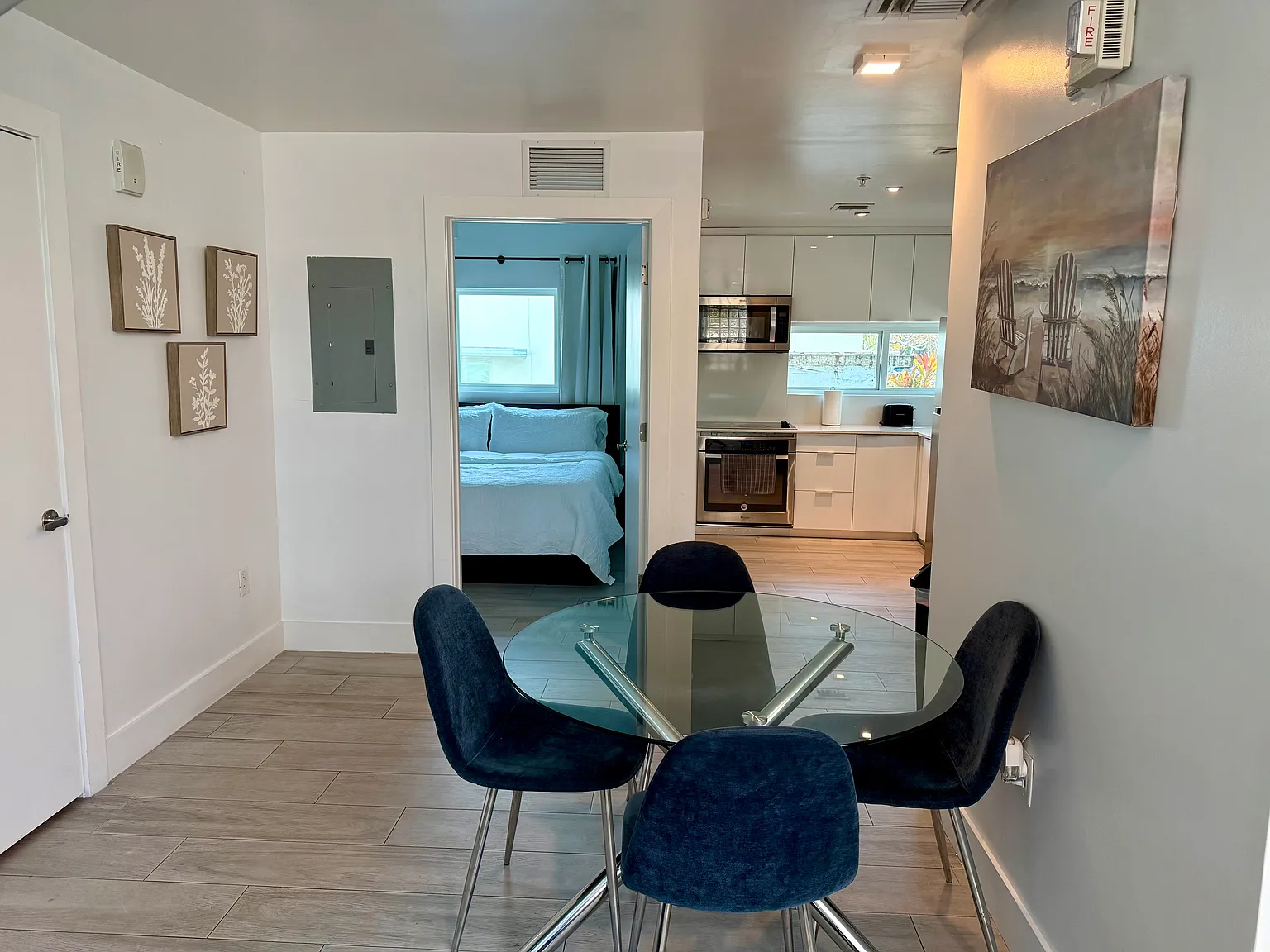 2 bed, 1186 sqft, $4,500 — Photo 3