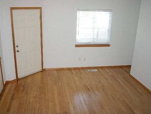 2nd image of 11421 NE 29th Cir