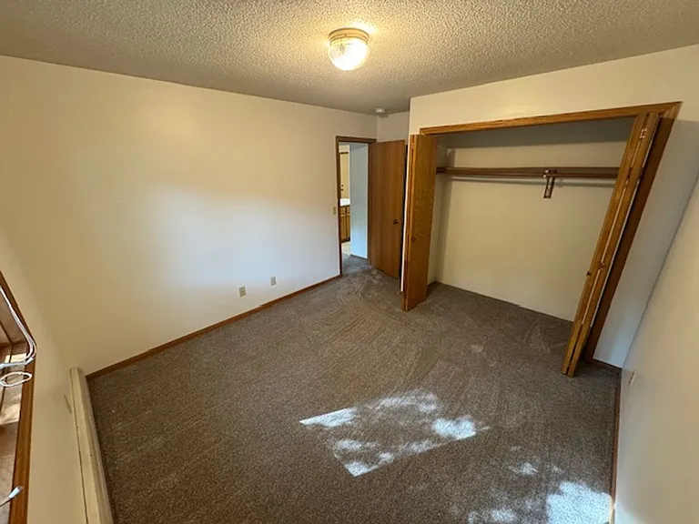 2502 Greenwood St — Photo 4