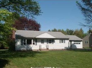 81 Windmill Hill Rd, Branford, CT 06405