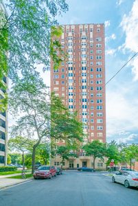 5000 S Cornell Ave, Chicago, IL, 60615