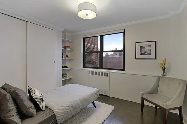 Sold by Corcoran | media 6
