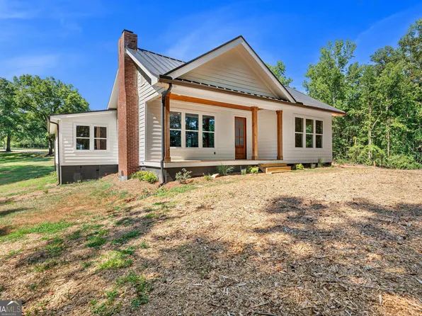 182 Cherry Rose Ln, Hartwell, GA 30643