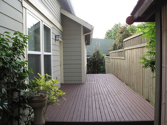 Private Deck