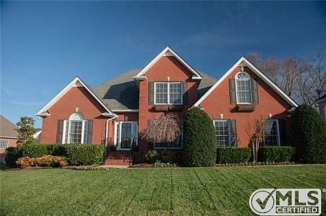 5th image of 2929 Vicwood Dr
