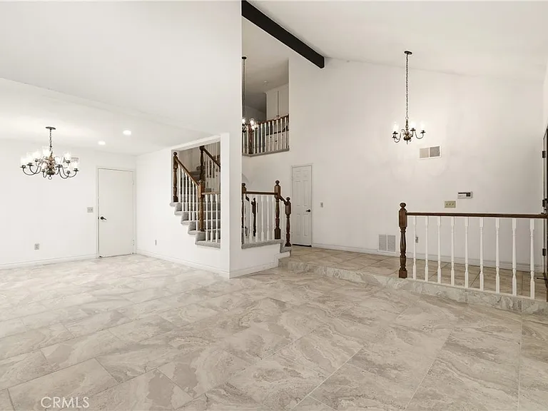 5095 Vista Montana — Photo 2