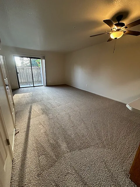 76 Arlen Dr