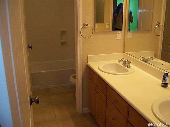 4th image of 2517 El Vaquero Dr
