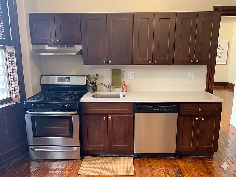 4023 Pine St #2 — Photo 3