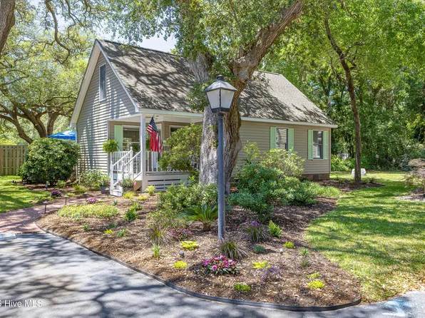 313 E Brown Street #G, Southport, NC 28461