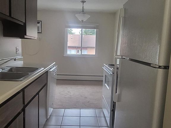 4th image of 2035 N Main St APT 302