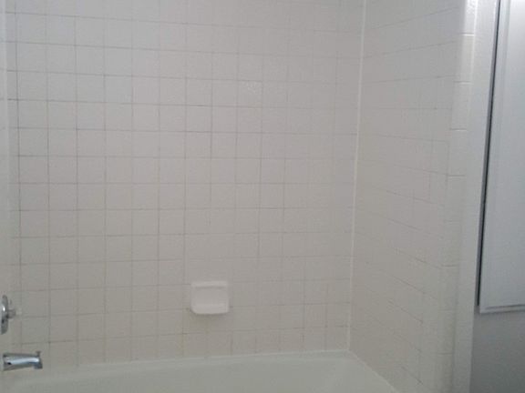4th image of 501 W 14th St #9