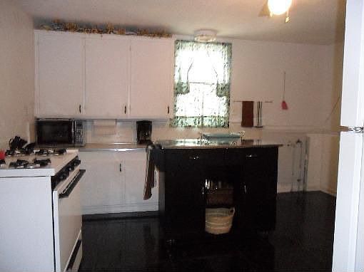 5th image of 415 N Clay St