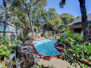 2721 Steeplechase Ct, Hurst, TX 76054