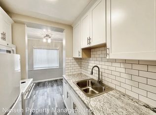 2523 N St APT 10, Sacramento, CA 95816