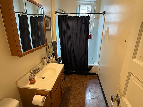 3rd image of 71 S Huntington Ave #1T