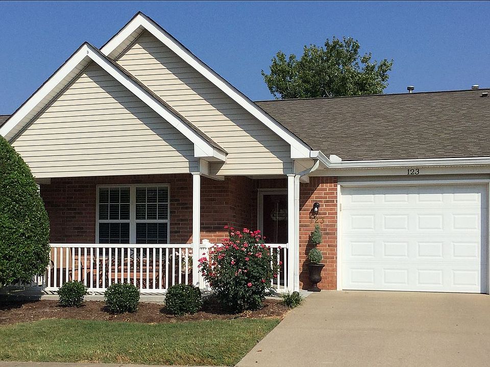 Beautifully Landscaped 