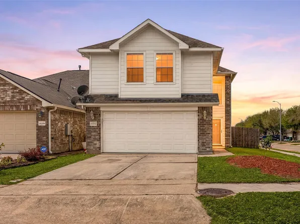 10202 Hillenberg Ln, Houston, TX 77034