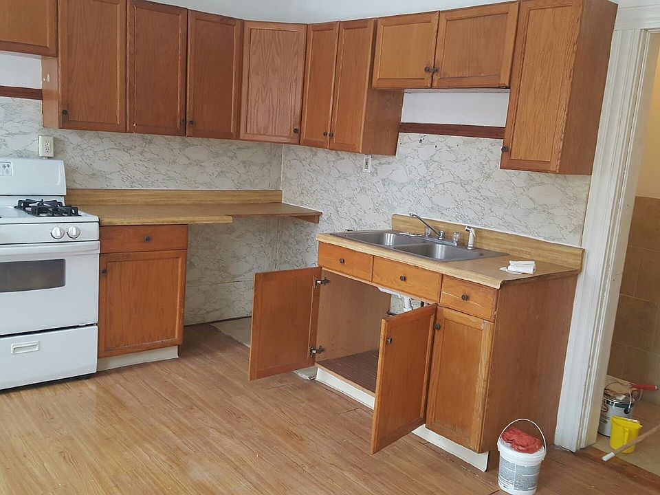2nd image of 280 High St APT 3S