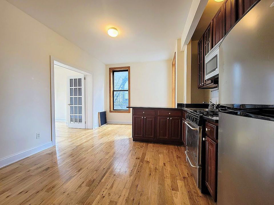 1st image of 274 W 19th St #4T