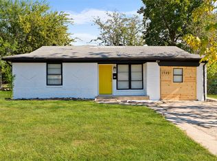 1722 Buena Vista St, Mesquite, TX 75149