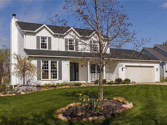 3rd image of 440 Helena Dr