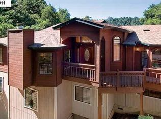 6501 Aitken Dr, Oakland, CA 94611
