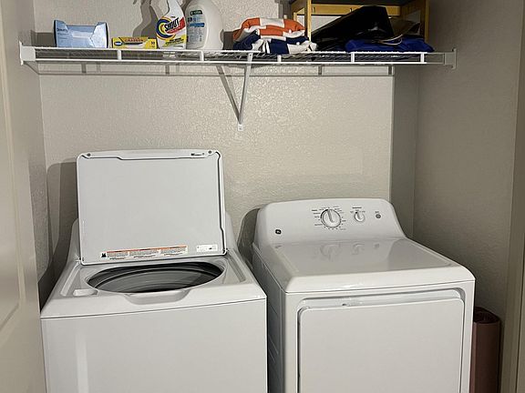 4th image of 300 Alva Cir #3306