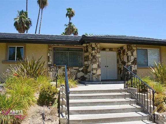 4th image of 4011 Flintridge Dr
