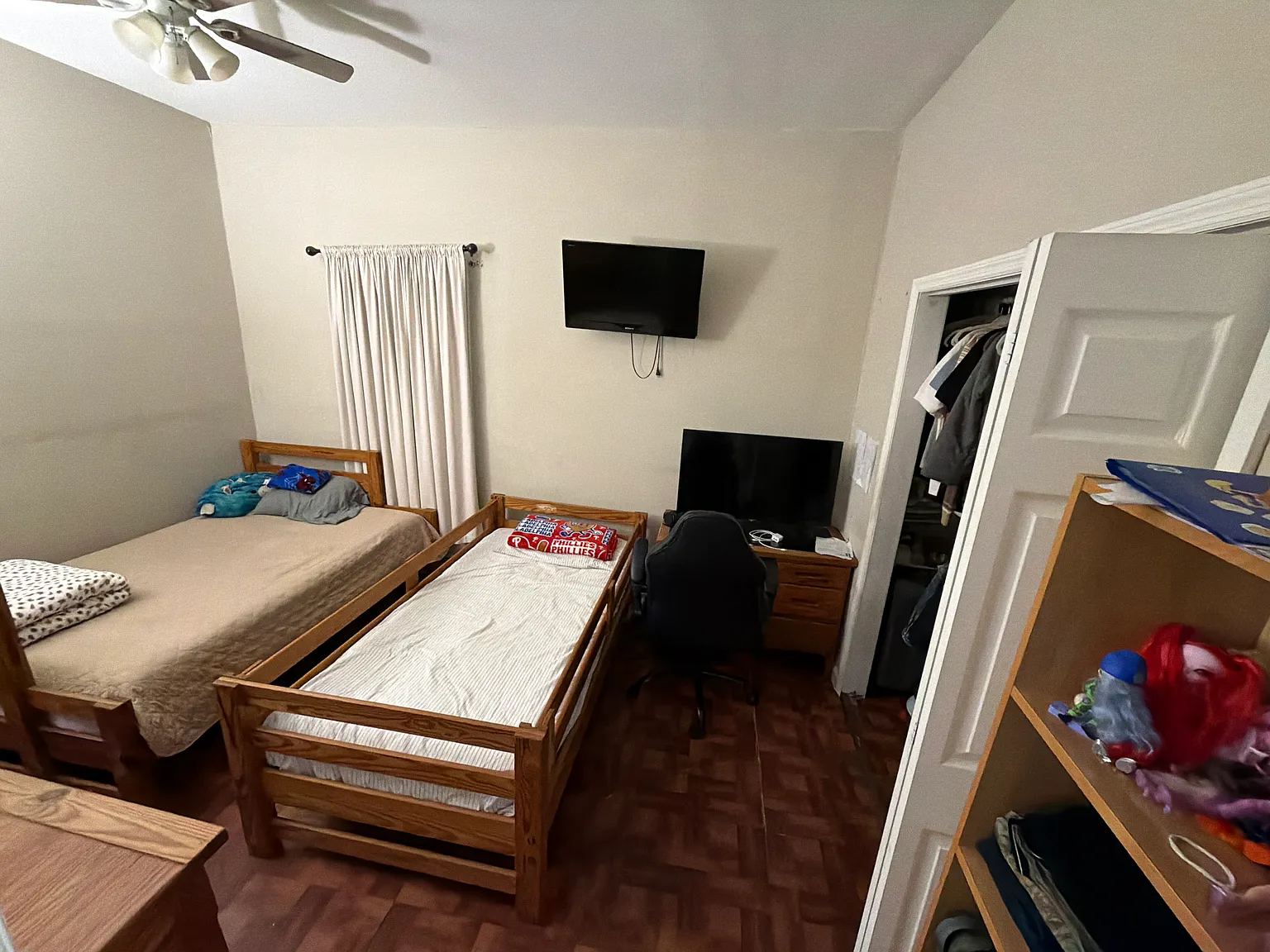 3 bed, $2,000 — Photo 4