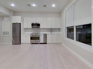 197 Green St #205, Jamaica Plain, MA 02130