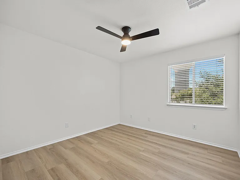 1818 Lost Maples Loop — Photo 22