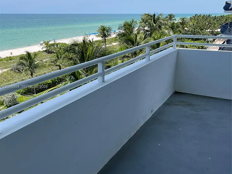 8911 Collins Ave #505 — Photo 29