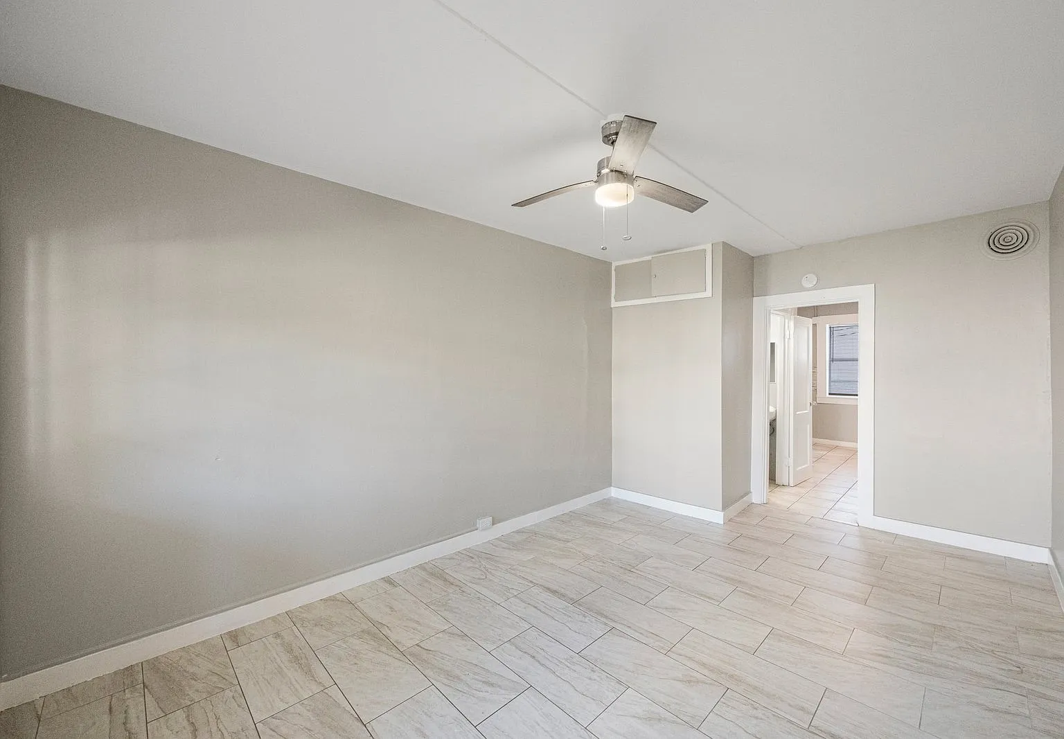 433 Delmar Ter S — Photo 3