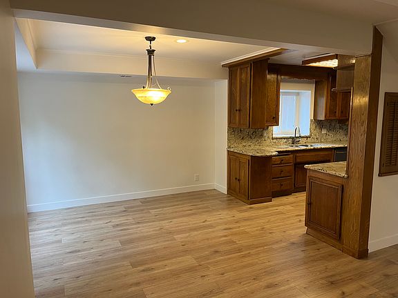 5th image of 6035 S La Cienega Blvd