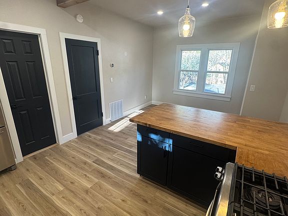 3rd image of 144 Crystal Park Rd #3