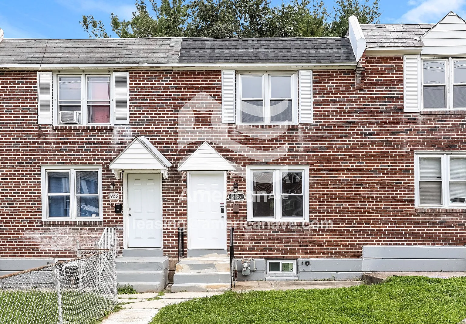 3 bed, 1.0 bath, 1152 sqft, $1,475 — Photo 1