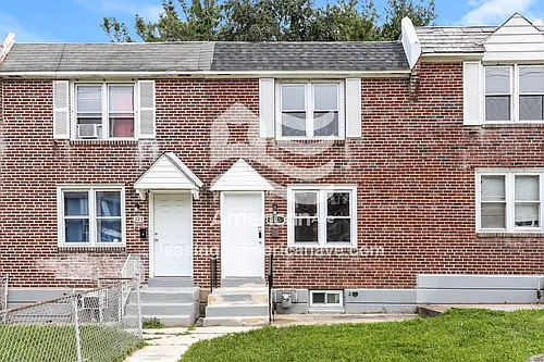 225 W 21st St Photo 1