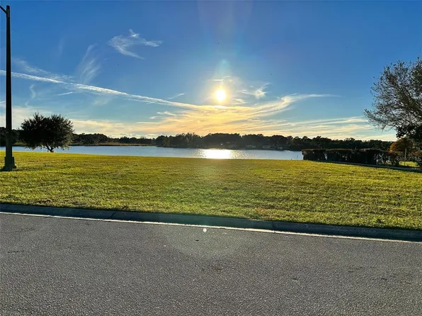 528 Meandering Way #18, Polk City, FL 33868