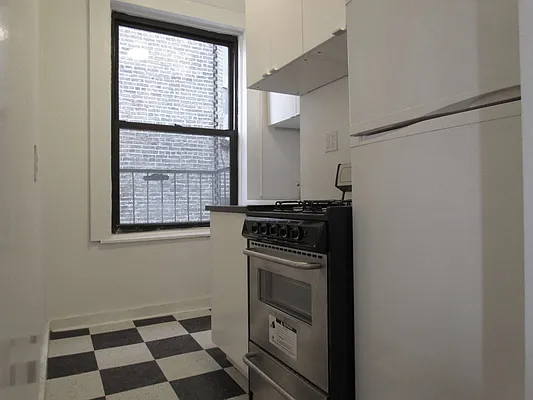 Rented by Landmark Real Estate | media 28