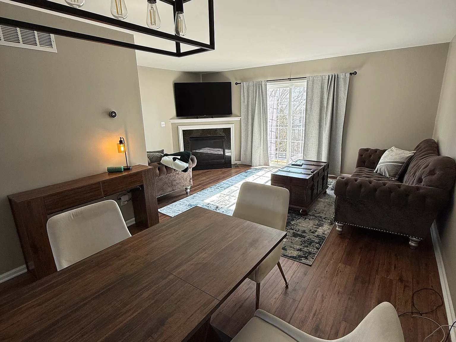 3 bed, 1296 sqft, $850 — Photo 3